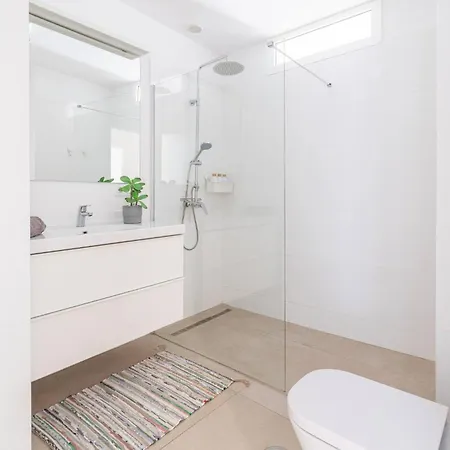 Charco De San Gines Con Vistas Al Mar 아리시페